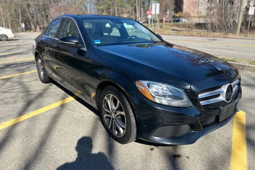 2017 Mercedes Benz C 300 Luxury 4MATIC photo 1