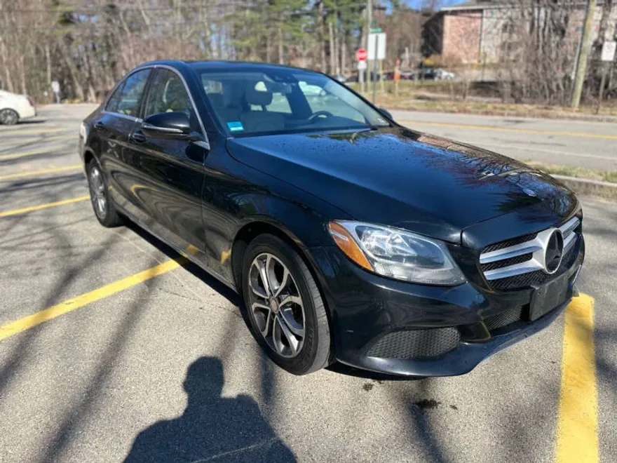 2017 Mercedes Benz C 300 Luxury 4MATIC photo 1