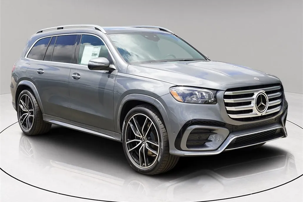 2025 Mercedes Benz GLS 450 4MATIC photo 1