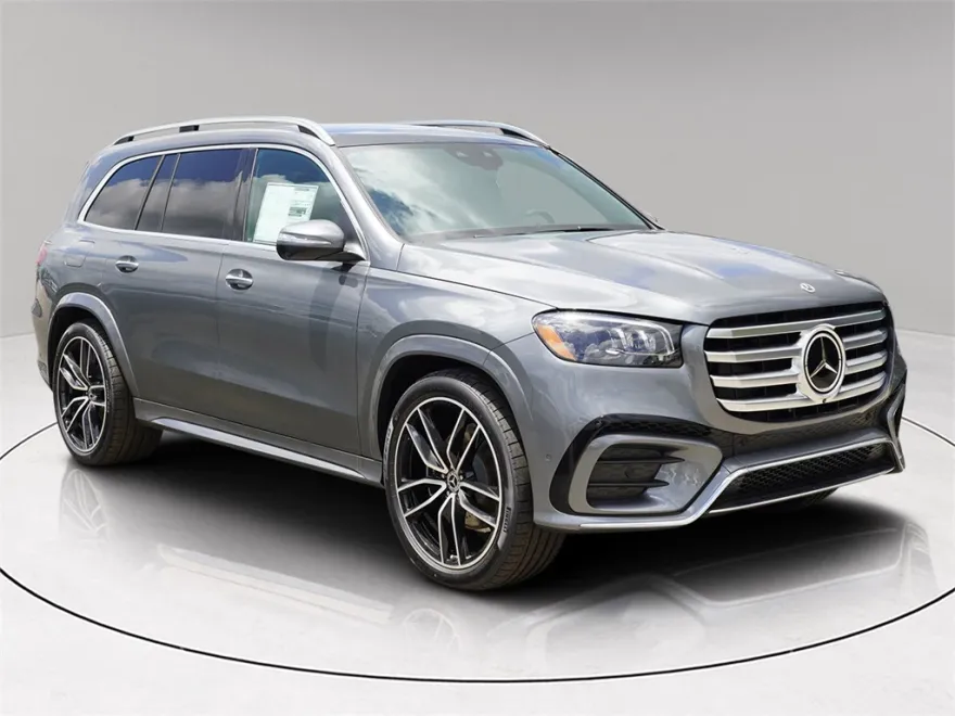 2025 Mercedes Benz GLS 450 4MATIC photo 1