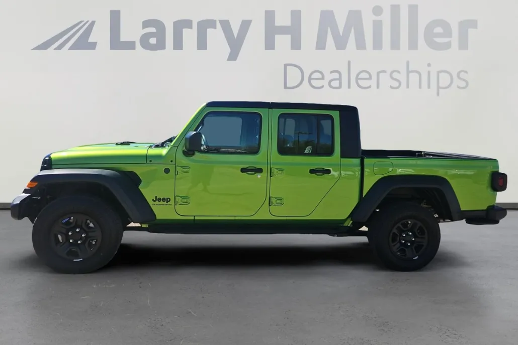 2025 Jeep Gladiator Sport photo 1