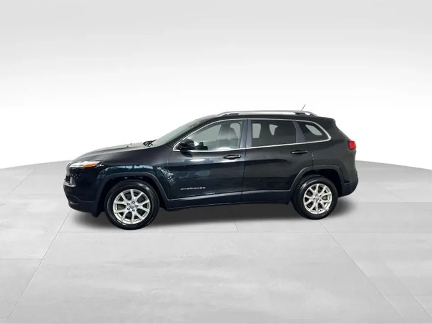 2015 Jeep Cherokee Latitude photo 1