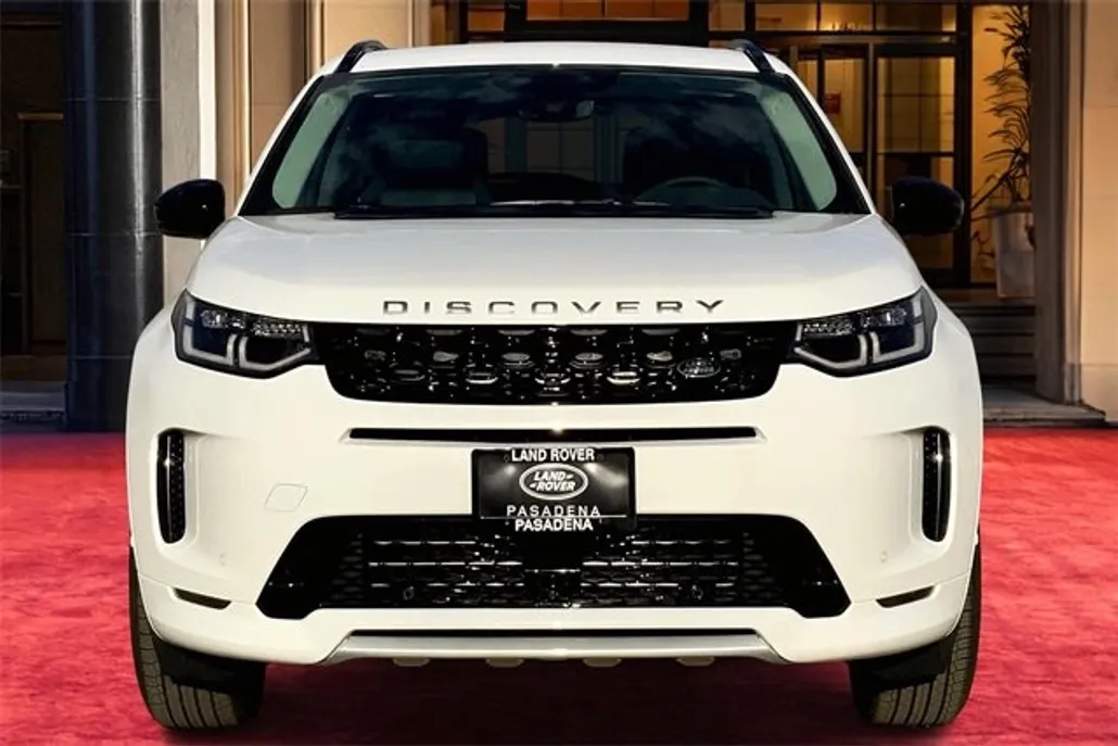 2025 Land Rover Discovery Sport S photo 1