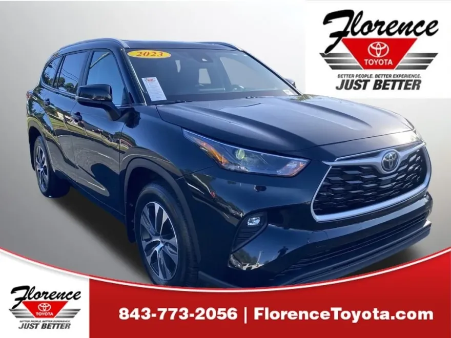2023 Toyota Highlander XLE photo 1