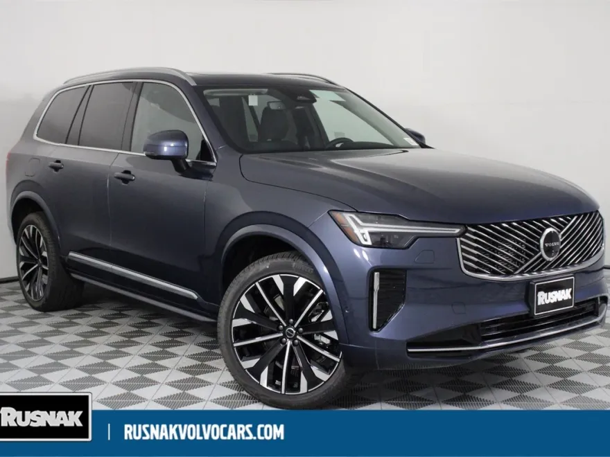 2025 Volvo XC90 Plus photo 1