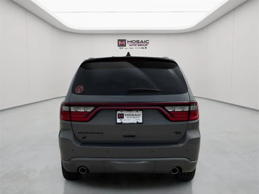 2025 Dodge Durango R/T Plus photo 1