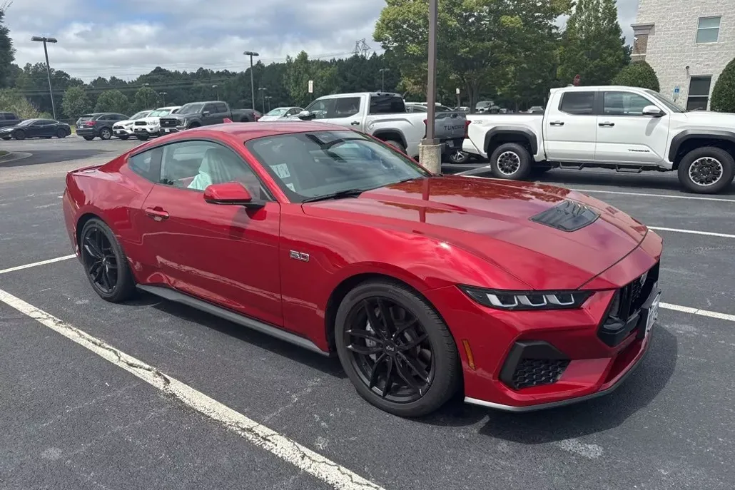 2024 Ford Mustang GT Premium photo 1