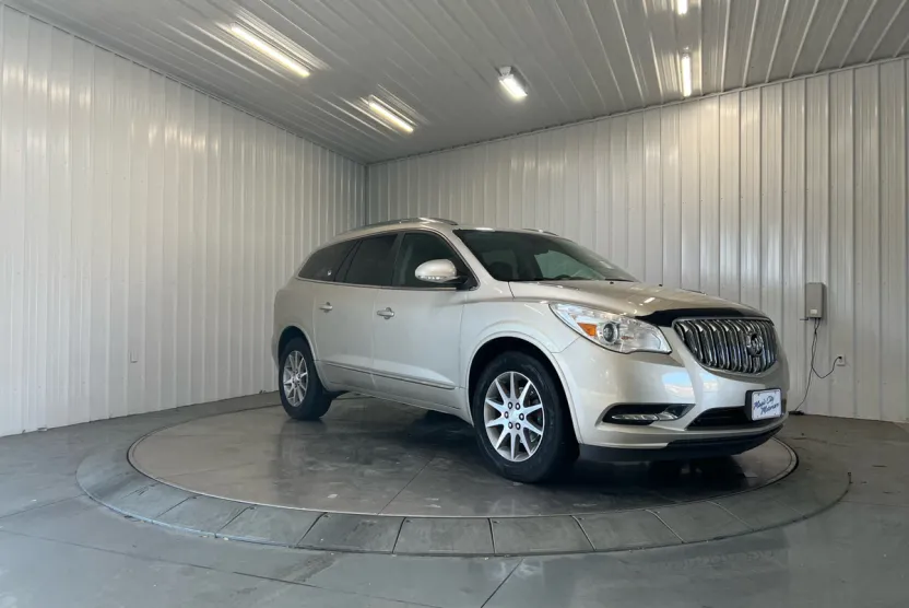 2016 Buick Enclave Leather photo 1