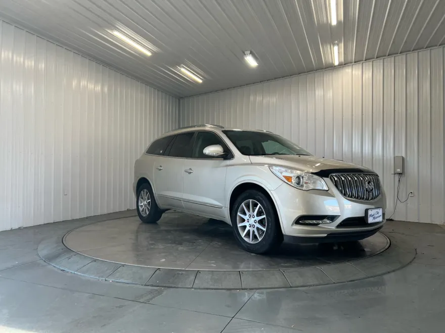 2016 Buick Enclave Leather photo 1