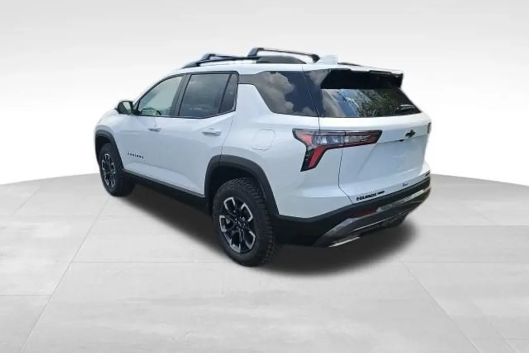 2026 Chevrolet Equinox ACTIV photo 1