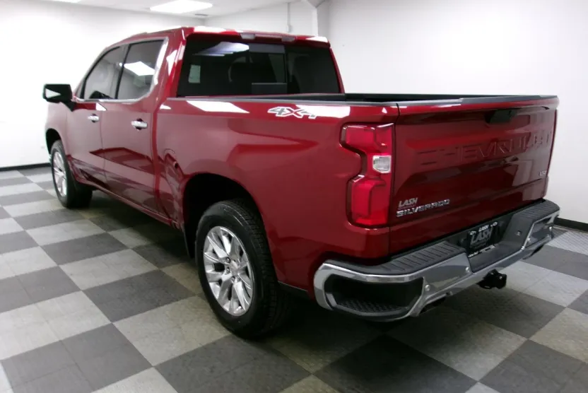 2022 Chevrolet Silverado 1500 LTZ photo 1