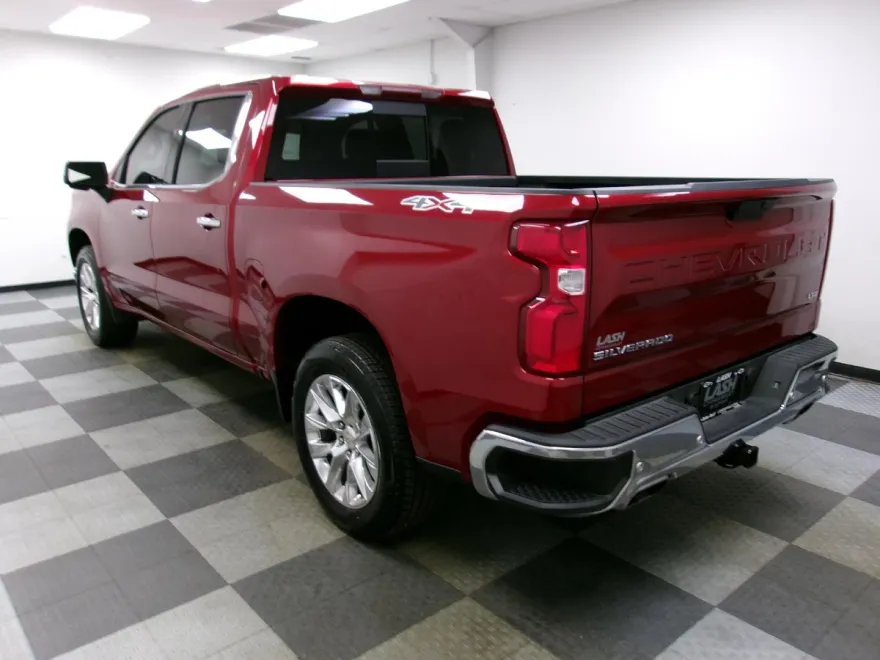 2022 Chevrolet Silverado 1500 LTZ photo 1
