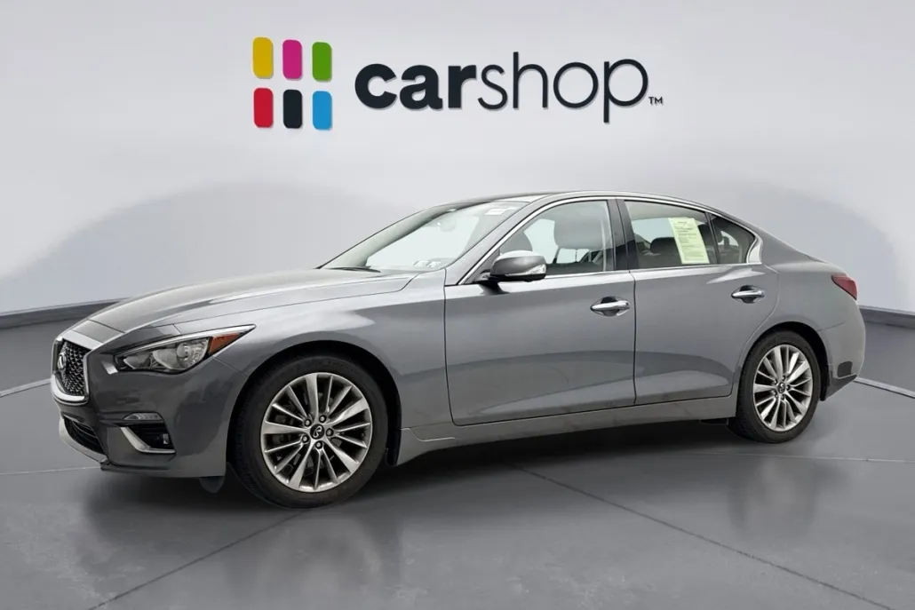 2022 Infiniti Q50 LUXE photo 1