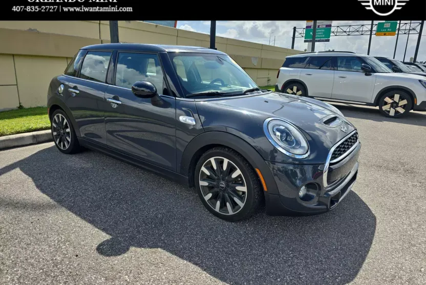 2017 Mini Cooper 4 Door Hardtop S photo 1