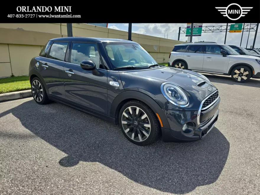 2017 Mini Cooper 4 Door Hardtop S photo 1