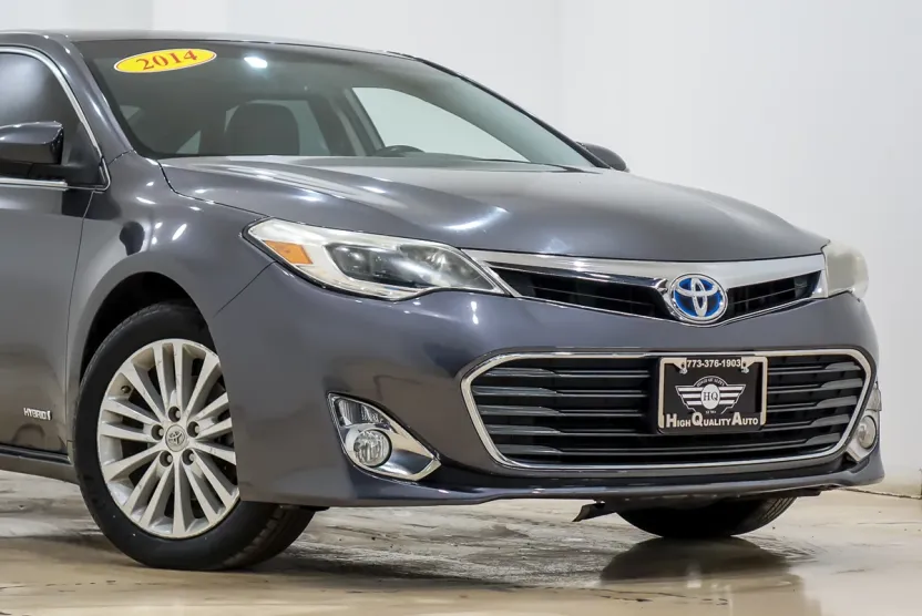 2014 Toyota Avalon Hybrid XLE Touring photo 1