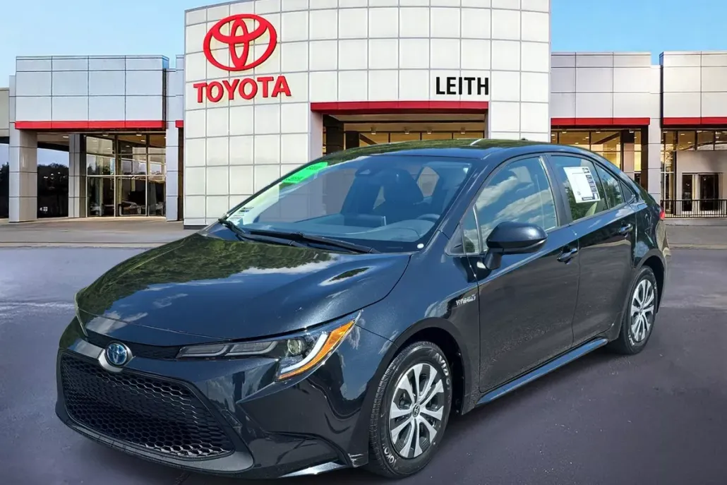 2021 Toyota Corolla Hybrid LE photo 1