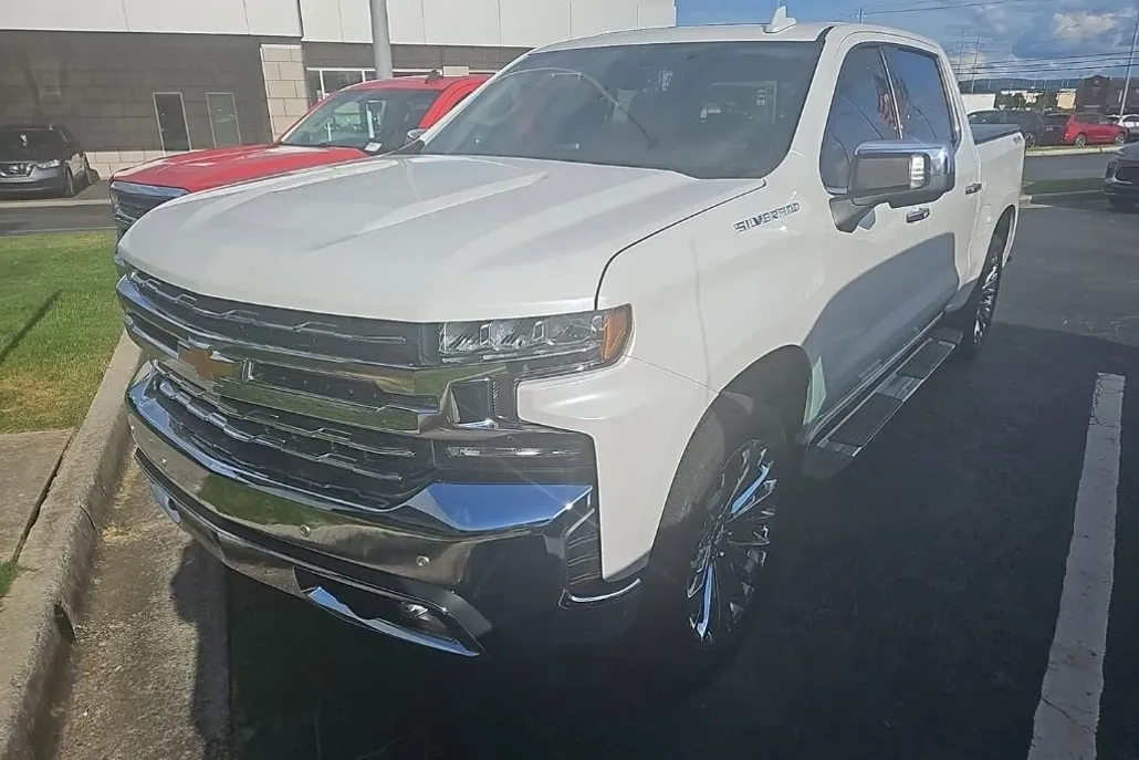2020 Chevrolet Silverado 1500 LTZ photo 1