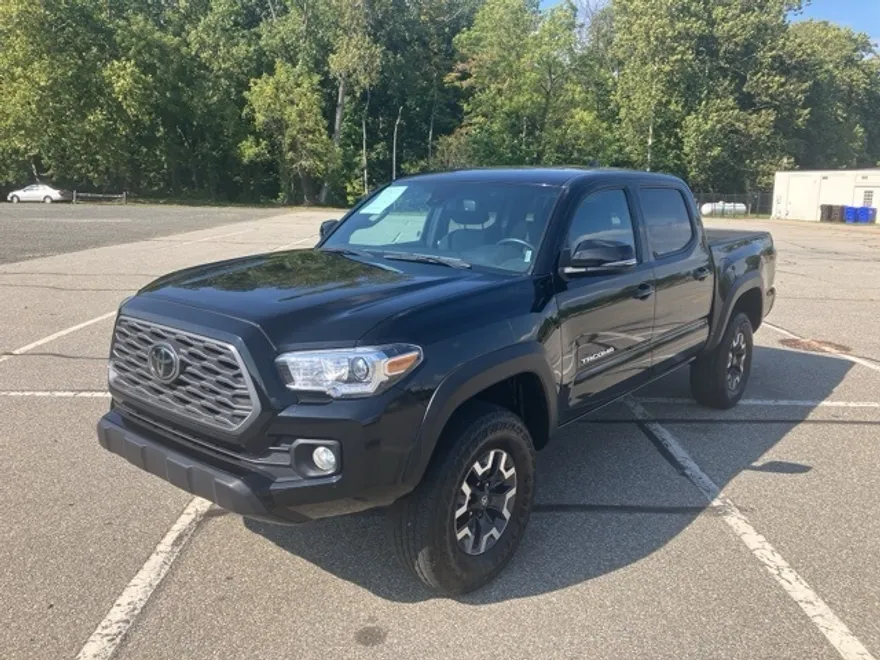 2023 Toyota Tacoma TRD Off-Road photo 1