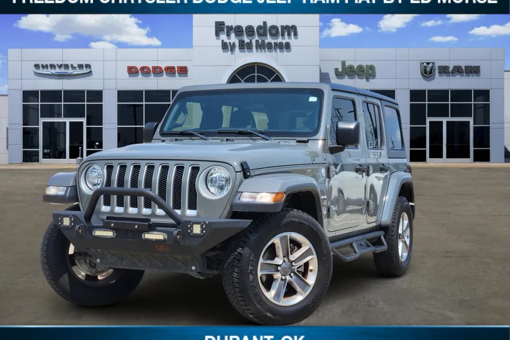 2021 Jeep Wrangler Unlimited Sahara photo 1
