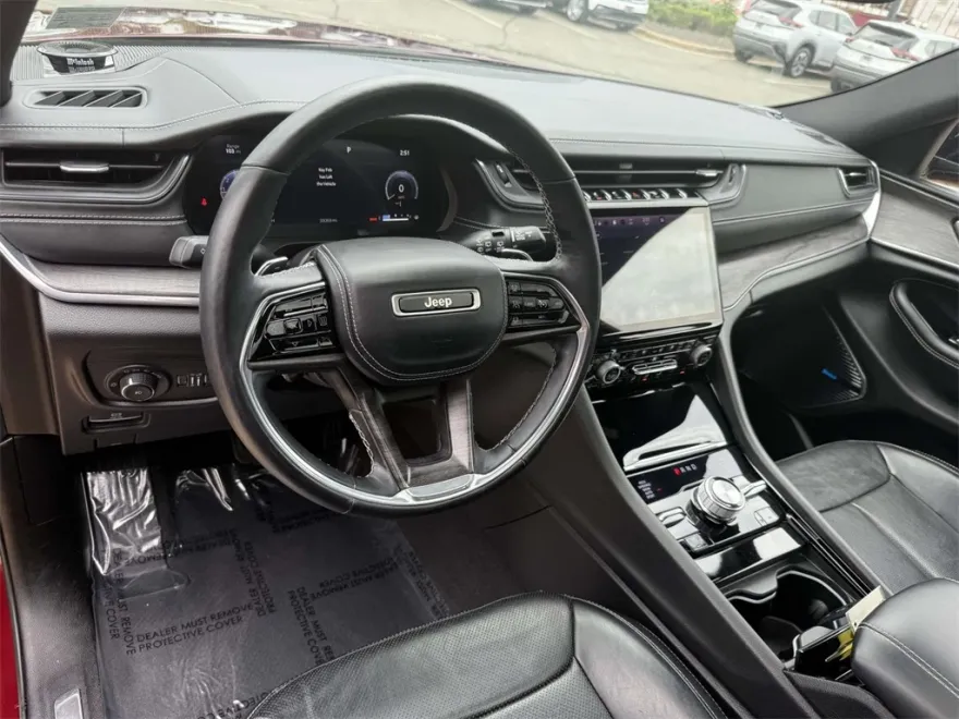 2022 Jeep Grand Cherokee Overland photo 1
