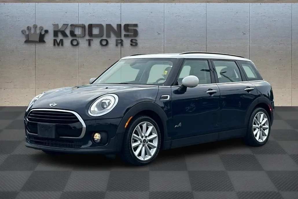 2017 Mini Clubman ALL4 Base photo 1