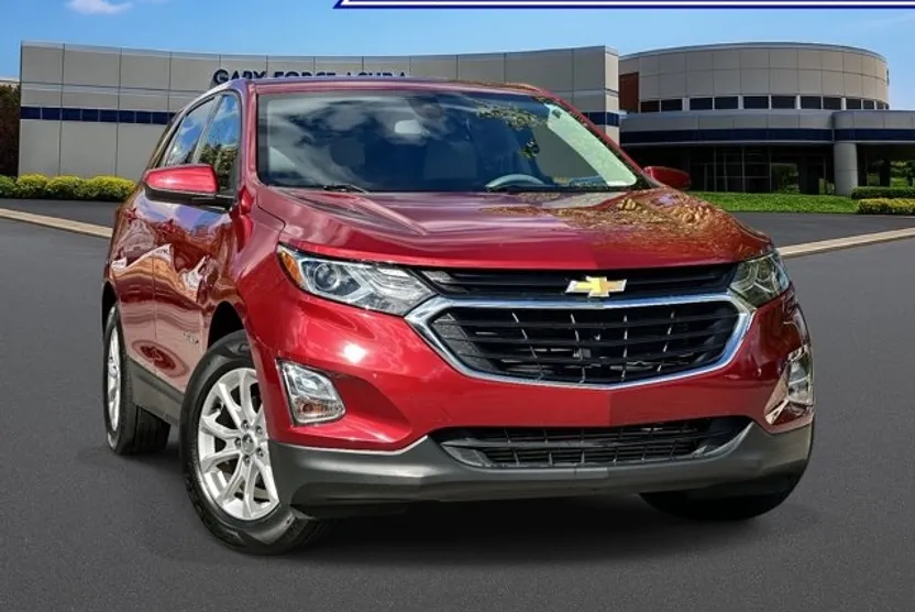 2020 Chevrolet Equinox LT photo 1