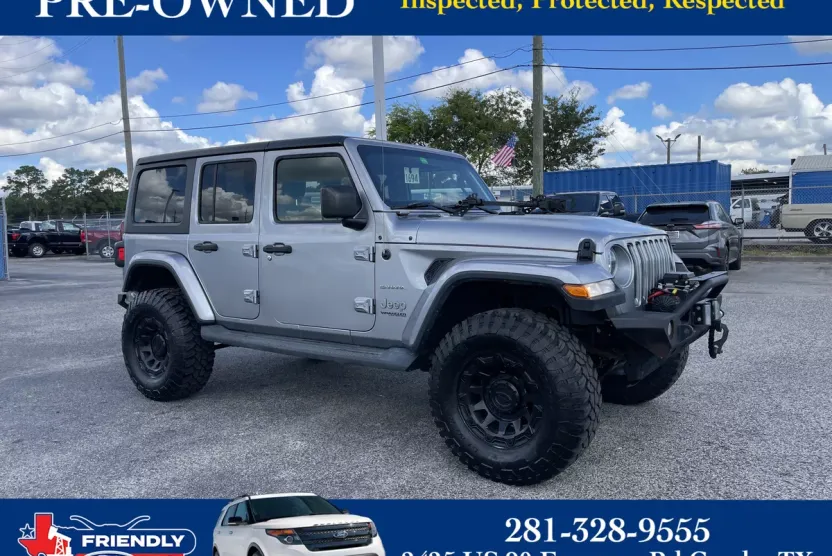 2019 Jeep Wrangler Unlimited Sahara photo 1