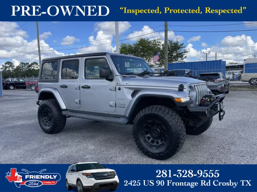 2019 Jeep Wrangler Unlimited Sahara photo 1