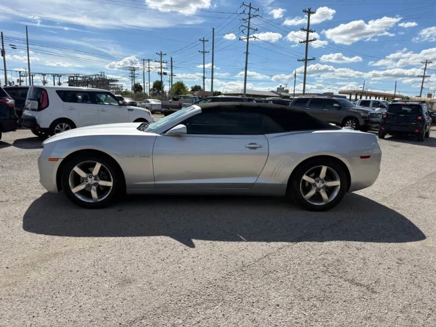 2011 Chevrolet Camaro 2LT photo 1