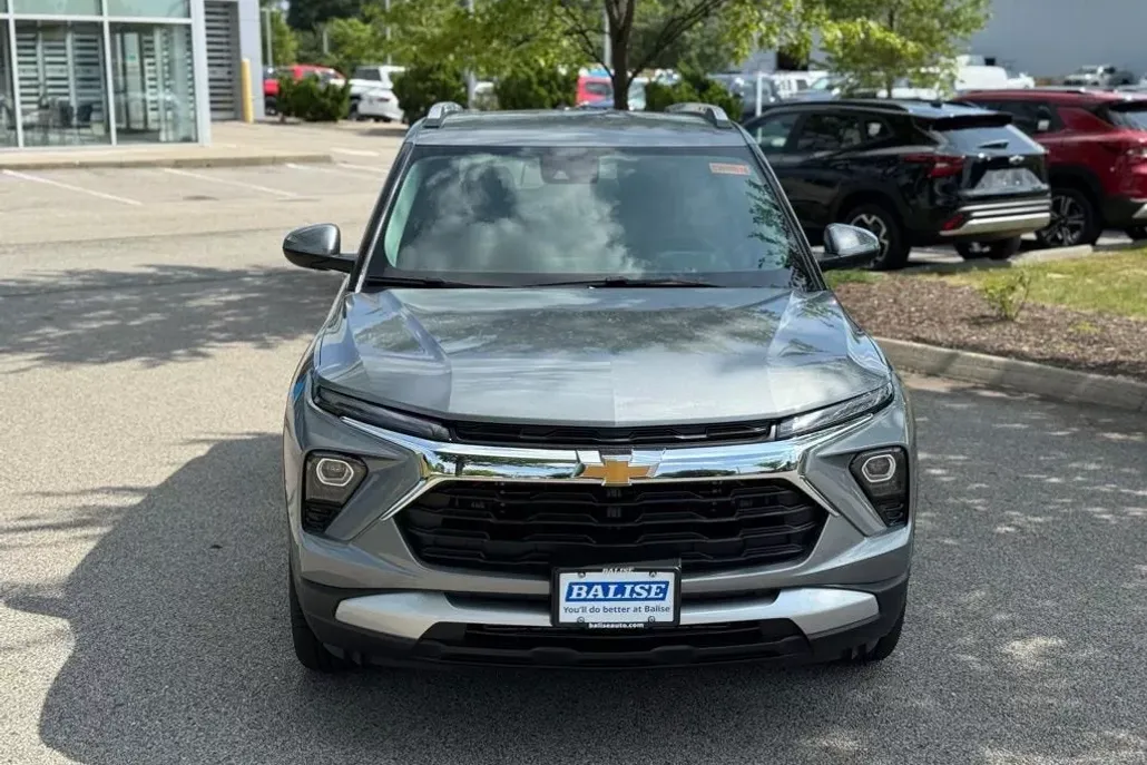 2026 Chevrolet Trailblazer LT photo 1