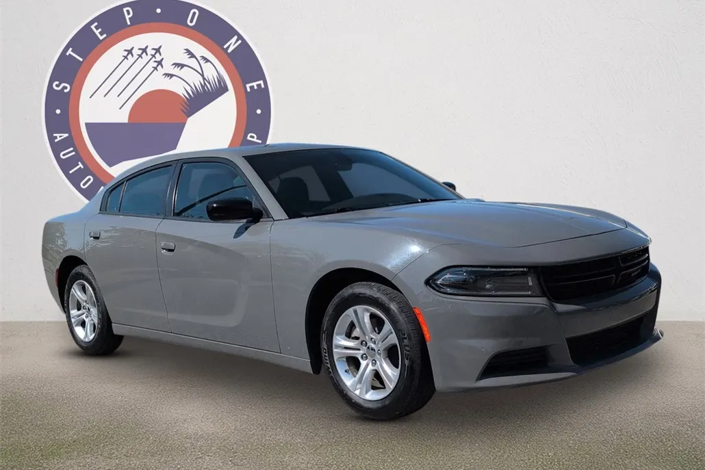 2023 Dodge Charger SXT photo 1