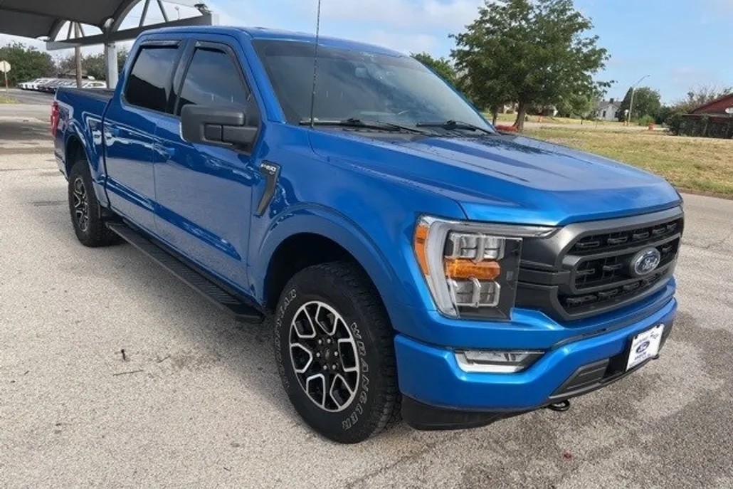 2021 Ford F-150 XLT photo 1