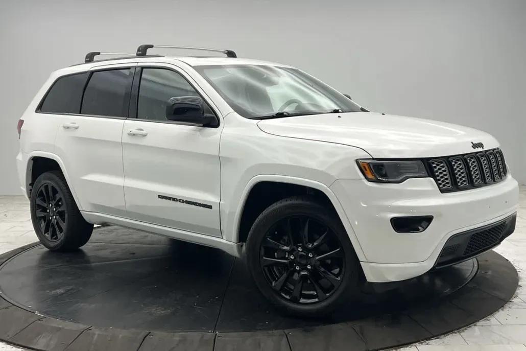 2020 Jeep Grand Cherokee Altitude photo 1