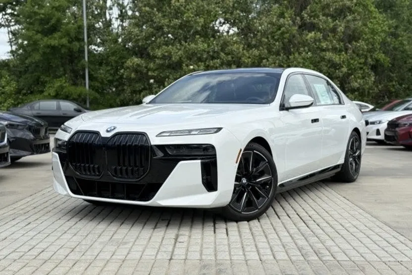 2025 Bmw i7 xDrive60 photo 1