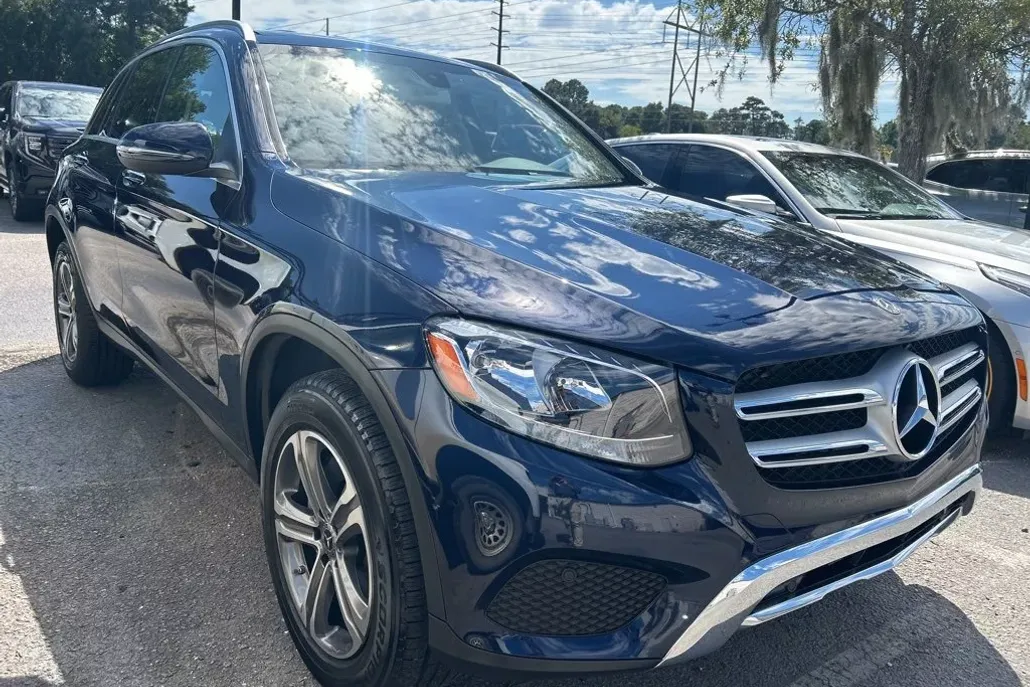2019 Mercedes Benz GLC 300 photo 1