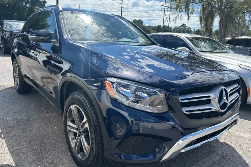 2019 Mercedes Benz GLC 300 photo 1