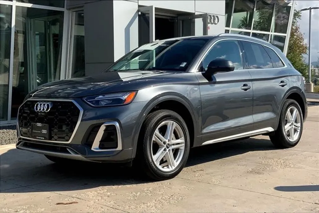 2025 Audi Q5 55 Premium Plus photo 1