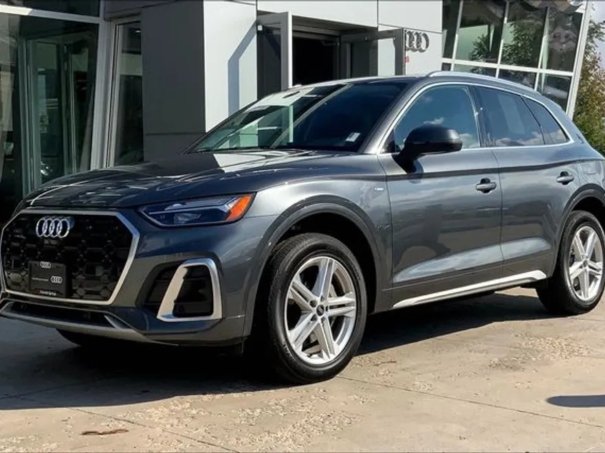 2025 Audi Q5 55 Premium Plus photo 1
