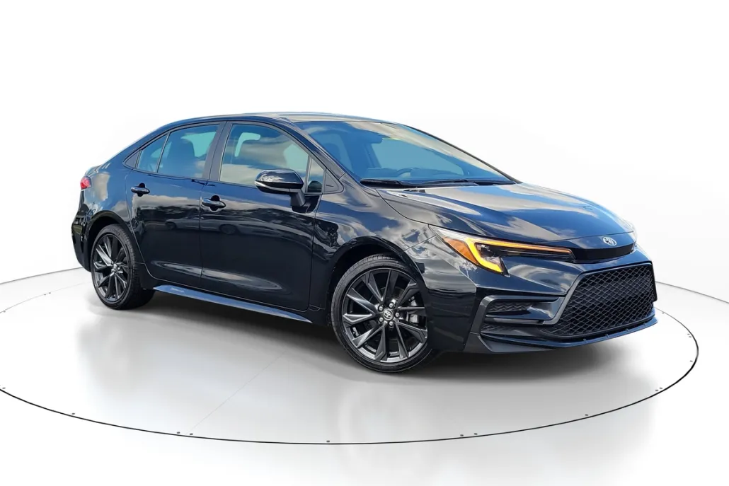 2024 Toyota Corolla SE photo 1