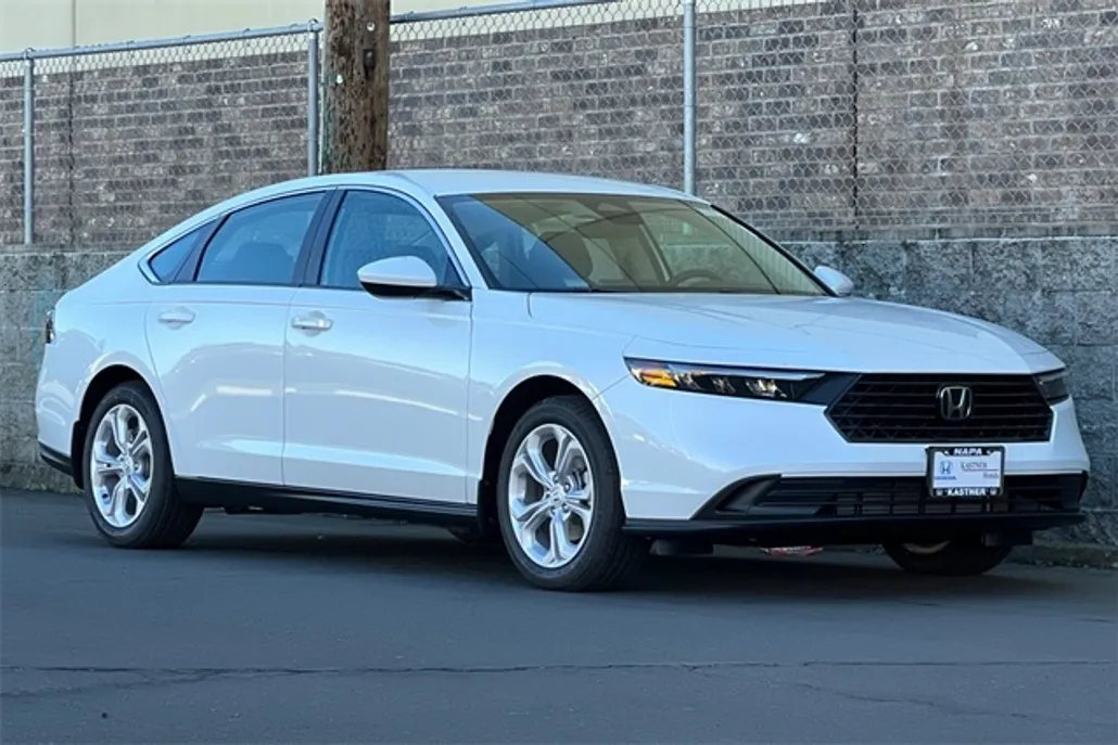 2025 Honda Accord 1.5T LX photo 1