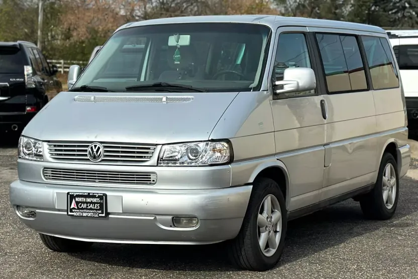 2002 Volkswagen EuroVan MV photo 1