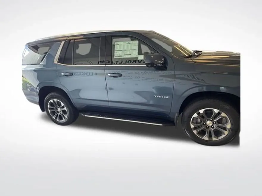 2025 Chevrolet Tahoe LT photo 1