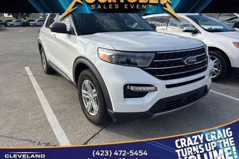 2020 Ford Explorer XLT photo 1
