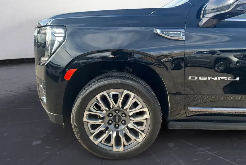 2024 Gmc Yukon Denali Ultimate photo 1