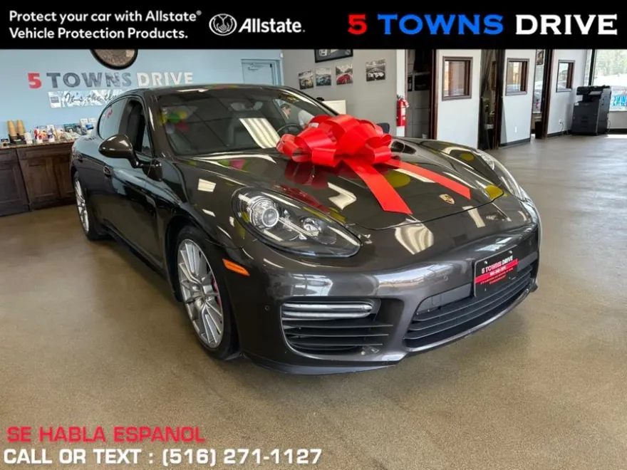 2016 Porsche Panamera GTS photo 1