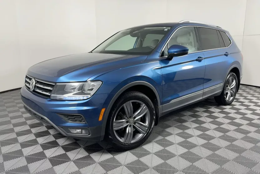 2020 Volkswagen Tiguan SEL photo 1