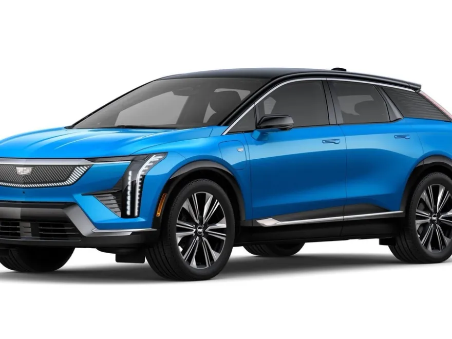 2025 Cadillac Optiq Luxury photo 1