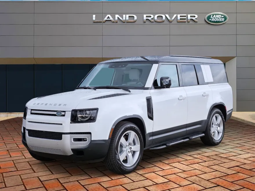 2025 Land Rover Defender 130 S photo 1