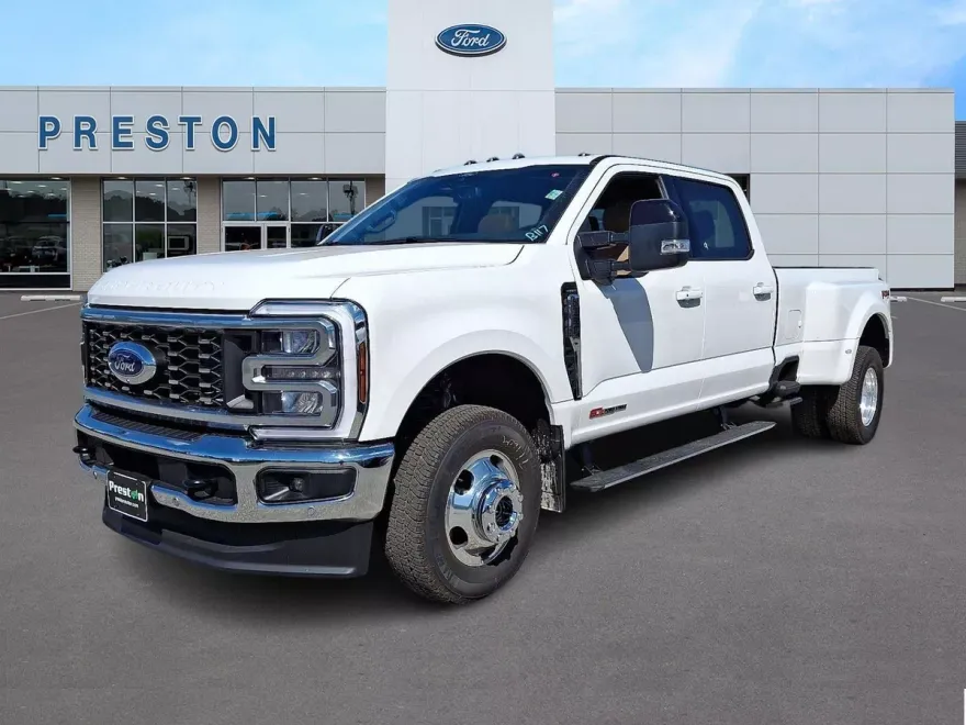 2026 Ford F-350 Lariat photo 1